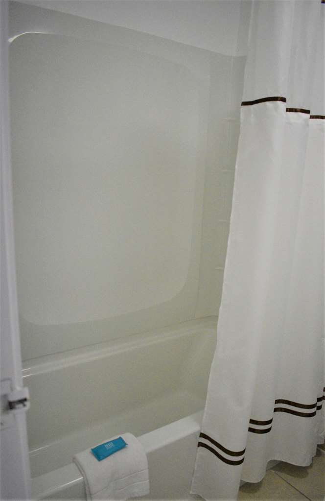 Signature Anaheim Maingate - photo 18