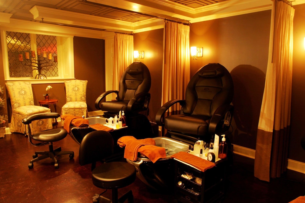 The Martha Washington Inn & Spa - photo 47