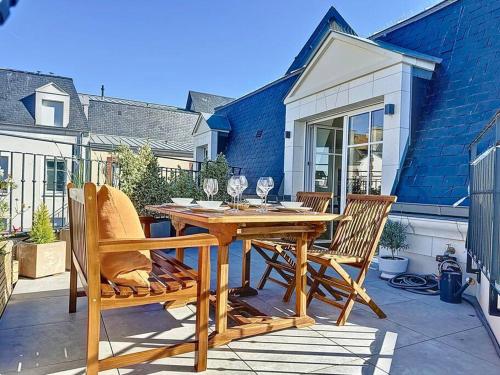 Le Victorien Yourhosthelper in Deauville, France