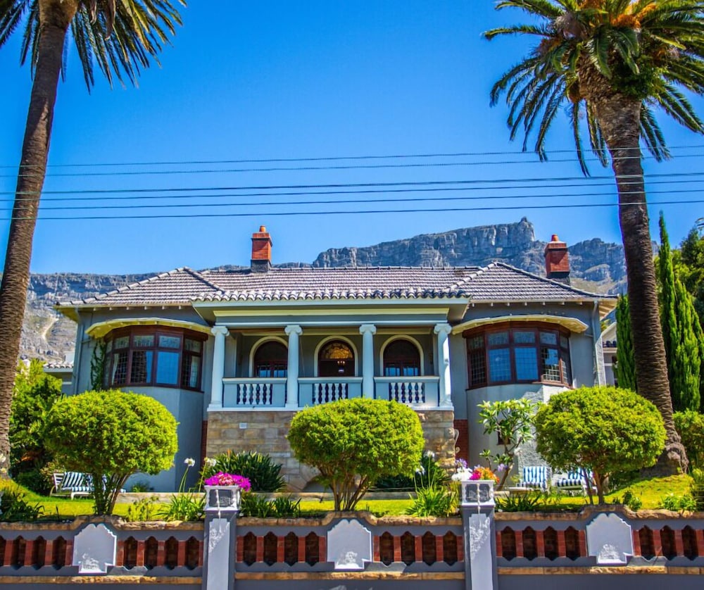 Cape Riviera Guesthouse