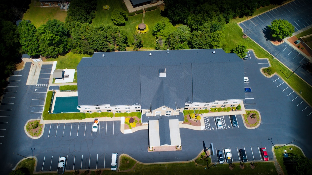 Country Inn & Suites by Radisson Burlington NC - photo 34