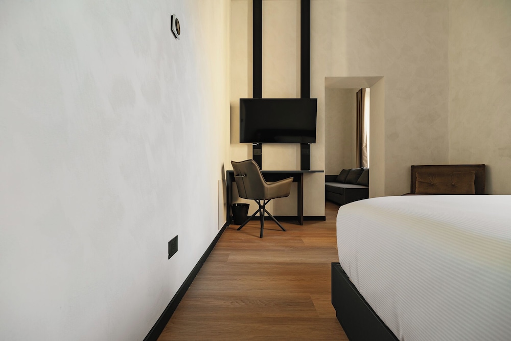 Cavour Suites — Ancona — photo 2
