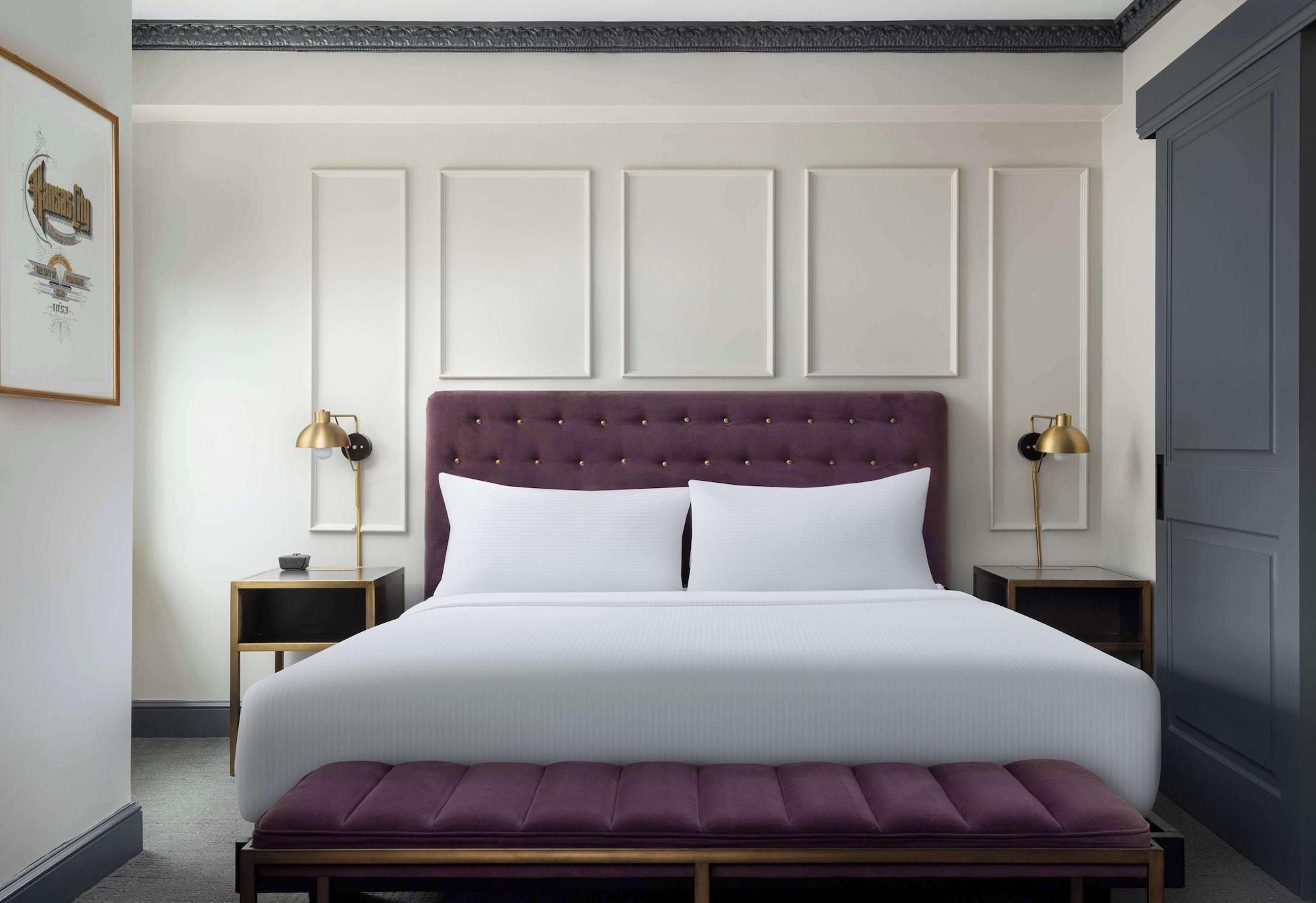 Hotel Phillips Kansas City Curio Collection by Hilton - photo 25