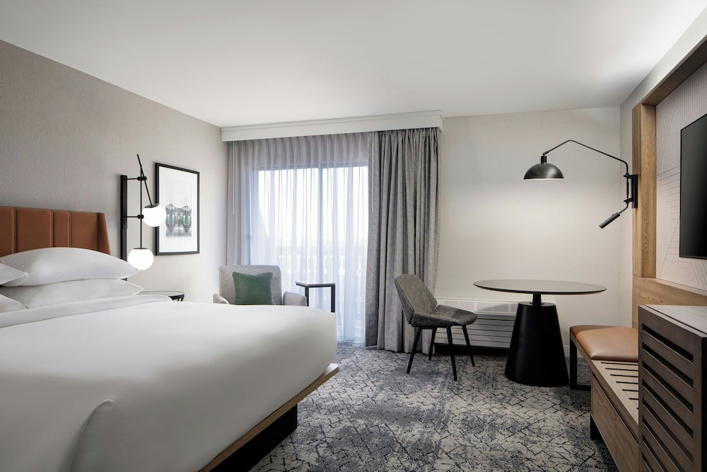 Sheraton Westport Chalet Hotel St. Louis - photo 19