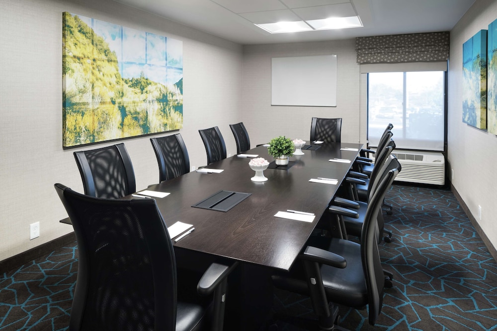 Hampton Inn Los Angeles Santa Clarita - photo 31