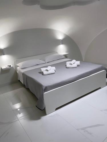 Casa Mrgio — 4-Star Luxury Hotel in Naples, Italy