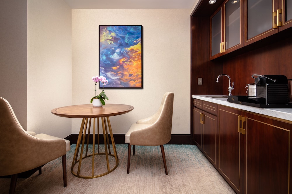 Blossom Hotel Houston Curio Collection by Hilton - photo 41
