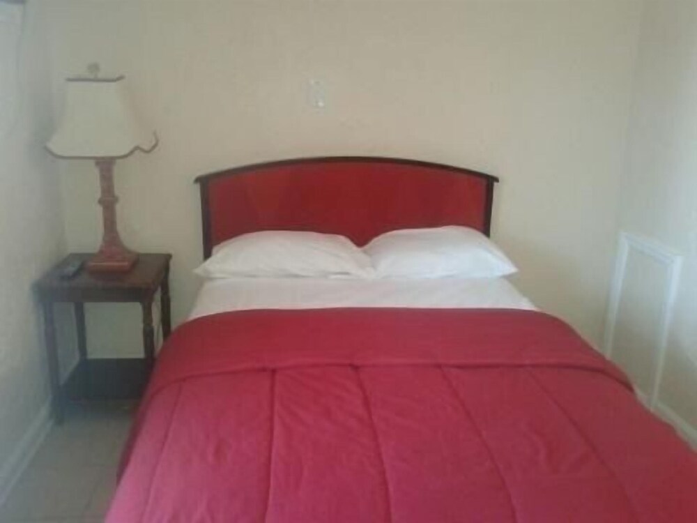 Fountainbleau Inn - photo 8