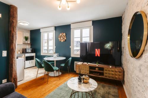 Gatsby Elegant Central Fibre TV 4k Netflix Literie Confortable in La Rochelle, France