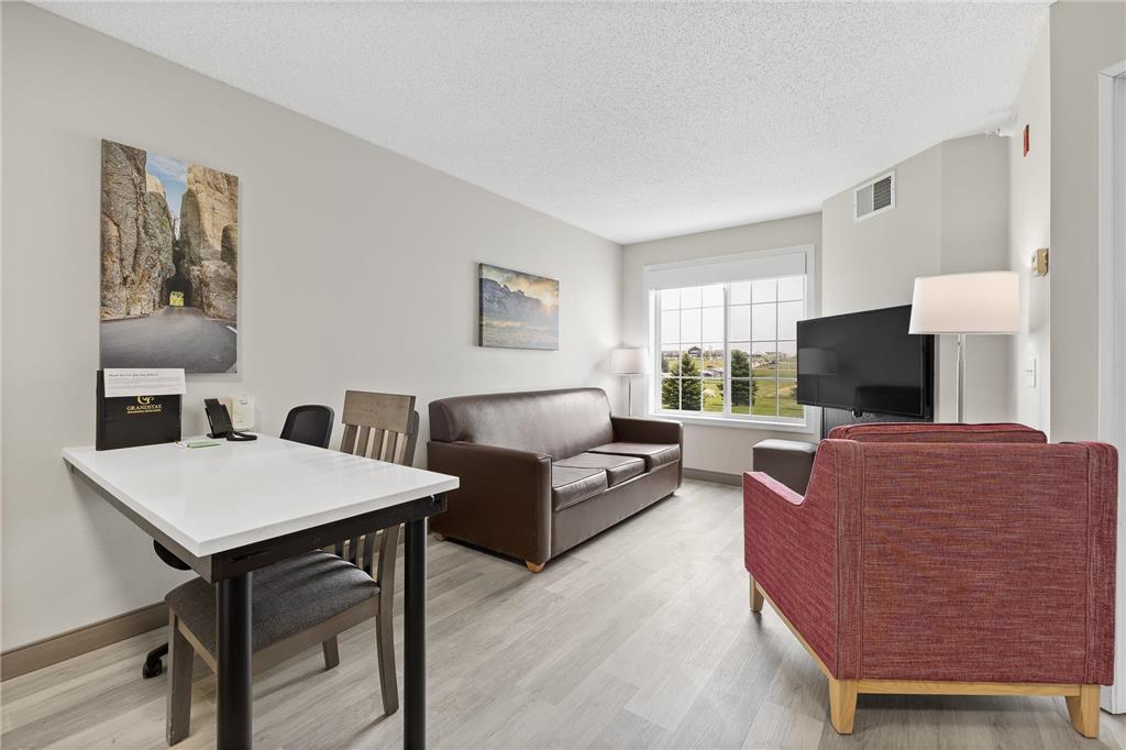 GrandStay Residential Suites Rapid City - photo 6