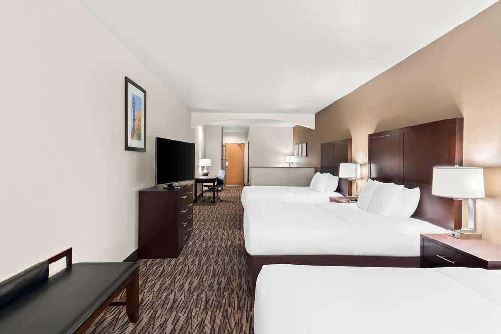 Comfort Suites Portland Airport - photo 30
