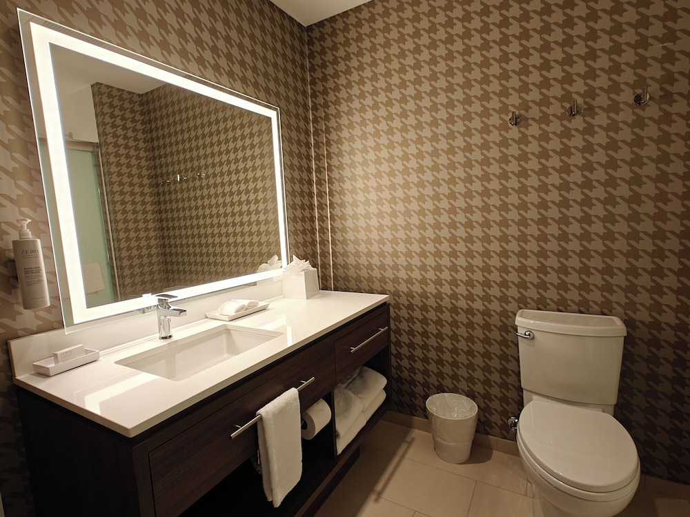 Home2 Suites by Hilton Bristol - photo 24