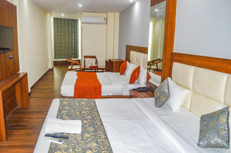 FabHotel The Golf Inn — Noida — photo 4