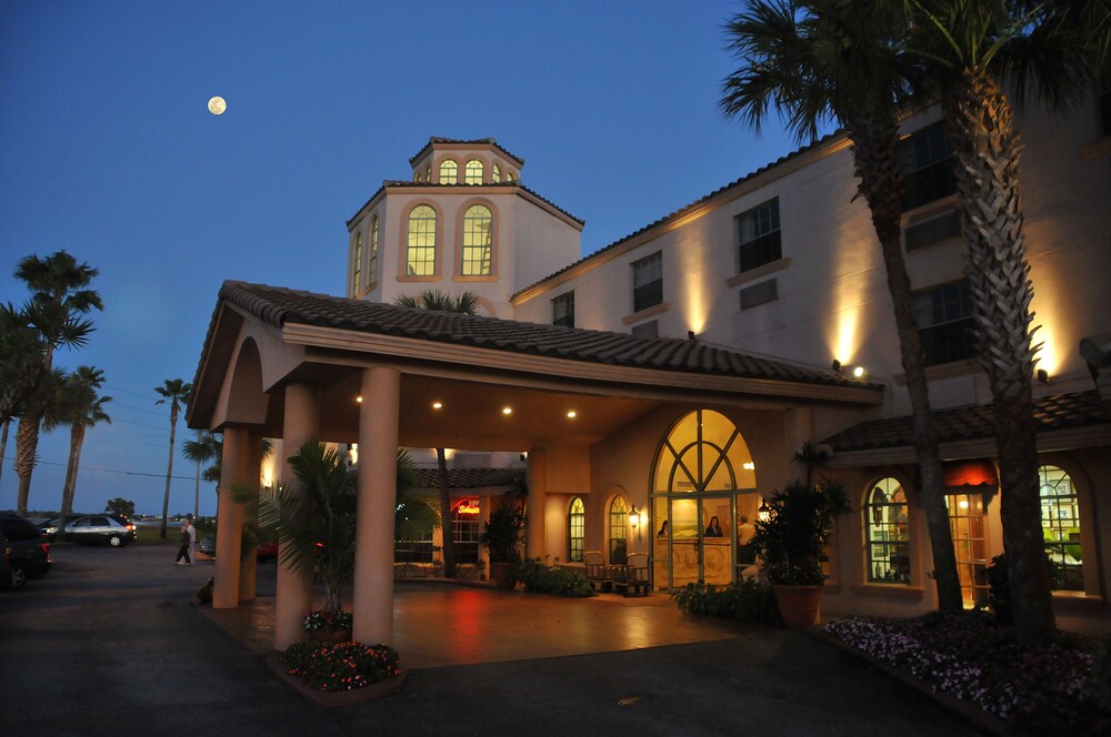 Inn On The Lakes - featured photo