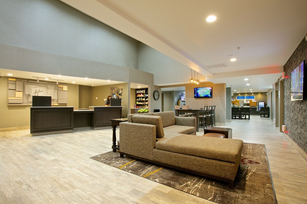 Holiday Inn Express Hotel & Suites Paso Robles