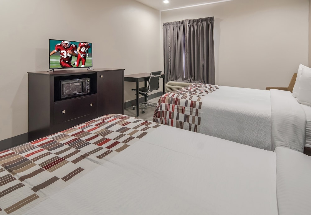 Red Roof Inn Terrell - photo 16