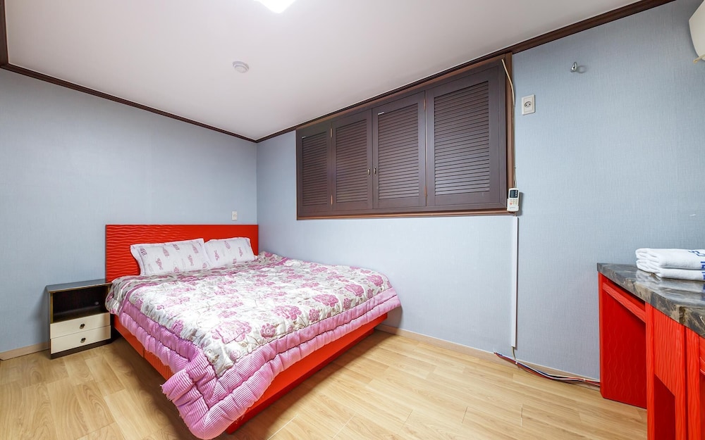 Cheonan Ramada Park in Cheonan, South Korea