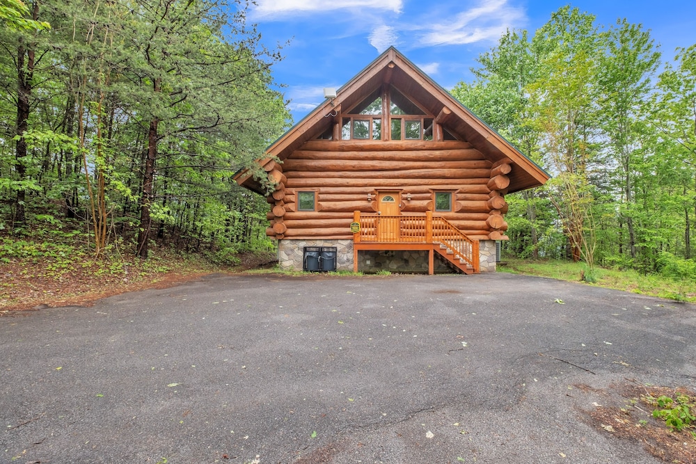 Royal Views Private Mountain Top Cabin 2 Bedroom Cabin by Heavenly Views Resort - photo 28