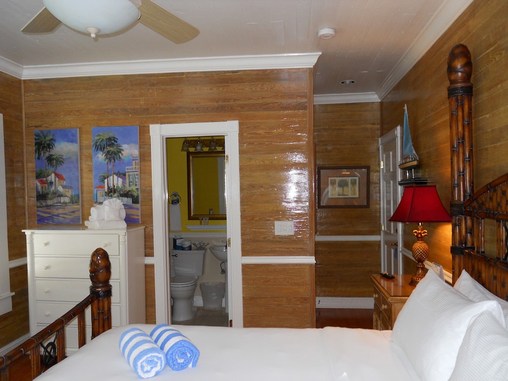 Duval Inn - photo 12