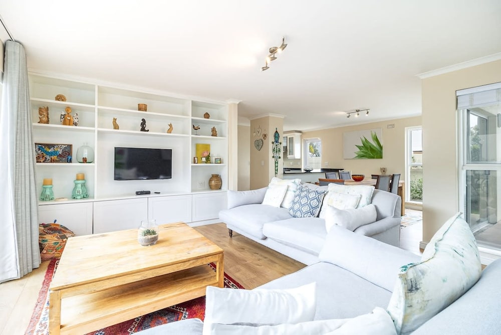 3 Bedroom Family Home HoutBay Cape Town South Africa