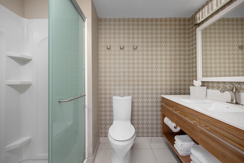 Home2 Suites by Hilton Jacksonville NC - photo 23