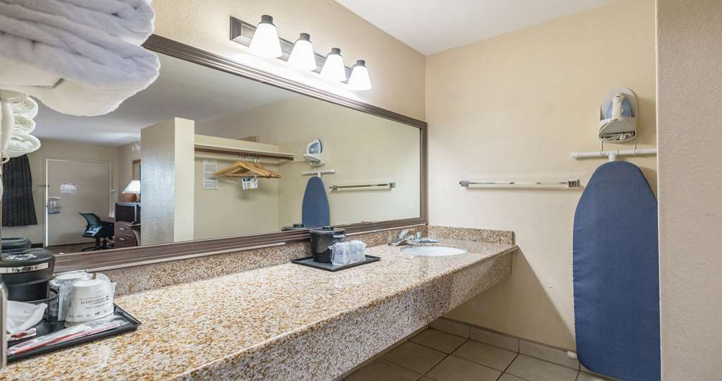 Best Western Roseville Inn - photo 28