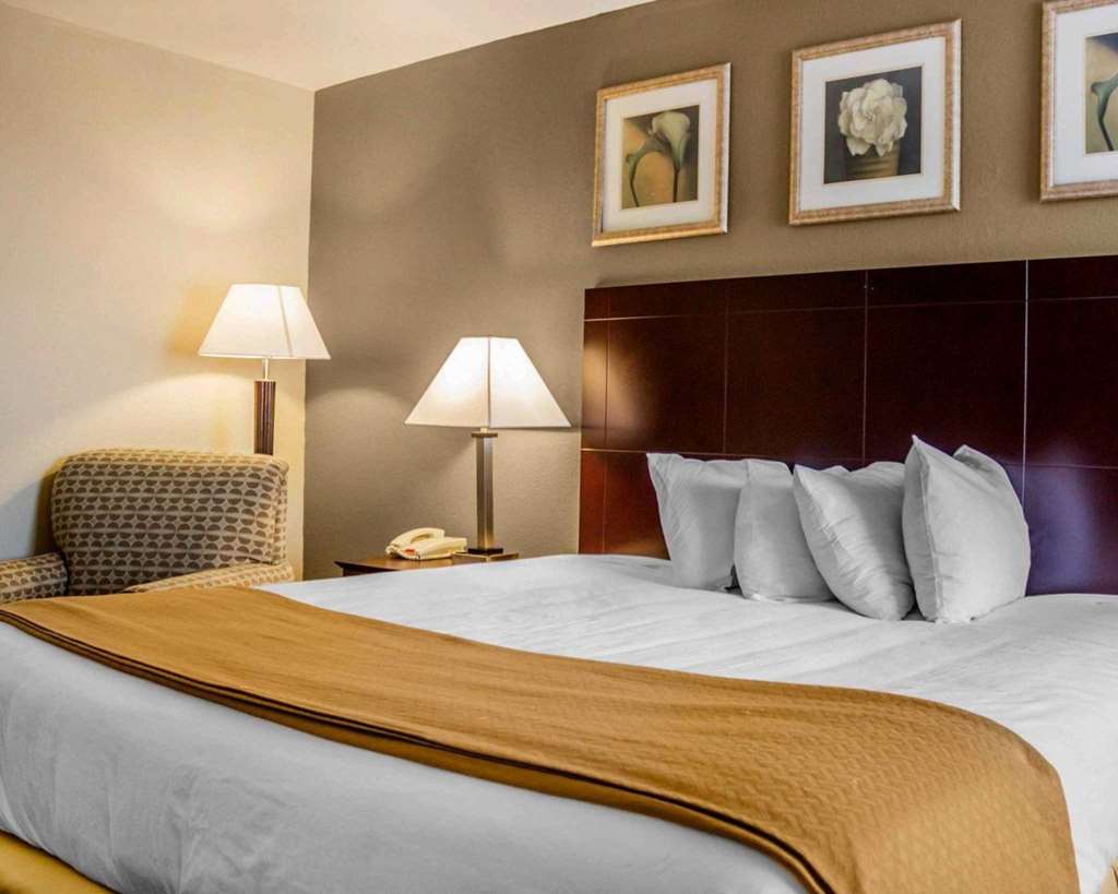 Quality Inn Waterbury East - photo 16