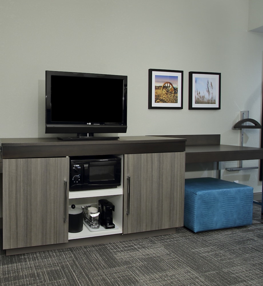 Hampton Inn Hagerstown I 81 - photo 23