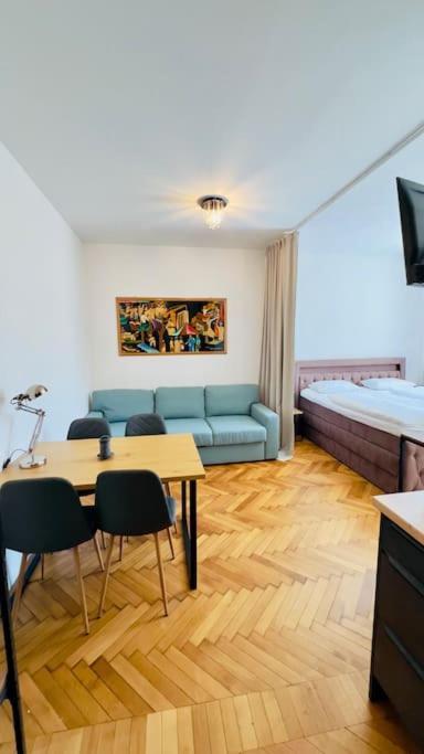 Apartmán II centrum Praha — 4-Star Luxury Hotel in Prague, Czech Republic
