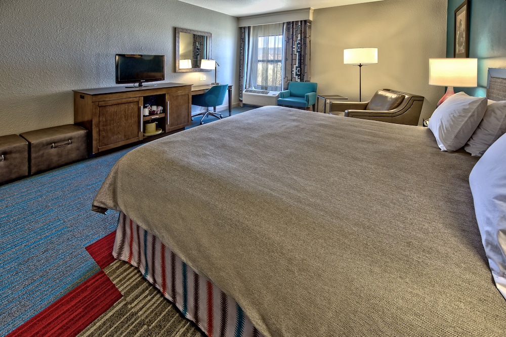 Hampton Inn Kayenta - photo 9