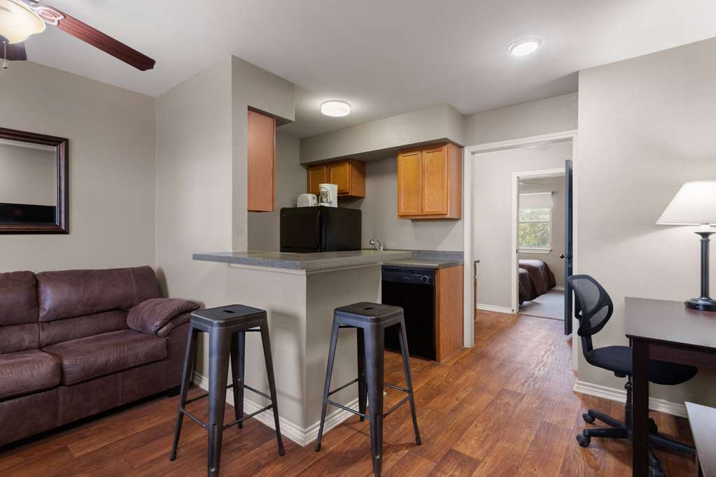 Eagle's Den Three Rivers Texas a Travelodge by Wyndham - photo 20