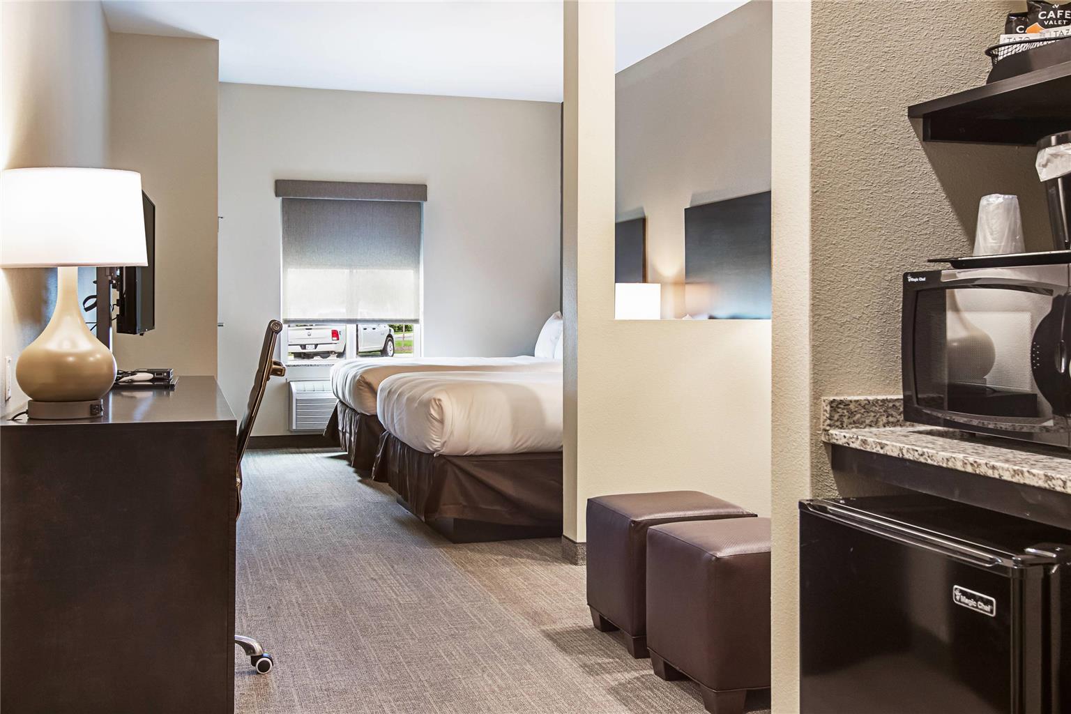 Comfort Suites Wooster near University Campus - photo 28