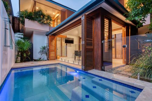 Villa 3 @ Chez Willow 2 mins to Four Mile Beach — 4-Star Luxury Hotel in Port Douglas, Australia