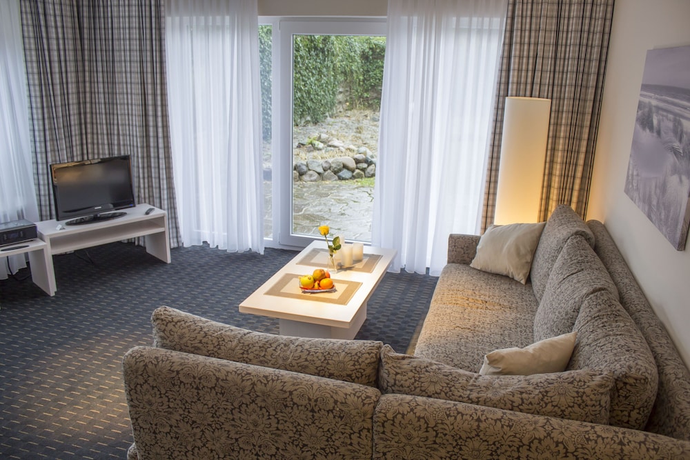 Nordsee Domizil Schobüll — 4-Star Luxury Hotel in Husum, Germany