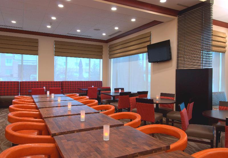 Hilton Garden Inn Rockford - photo 166
