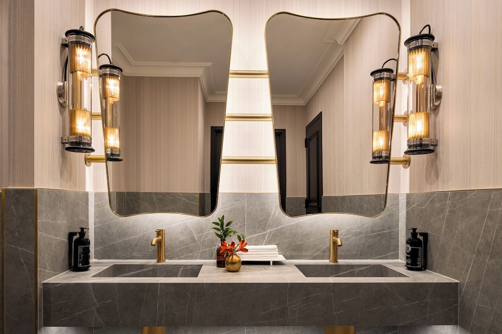 Dylan Hotel Nyc - photo 4