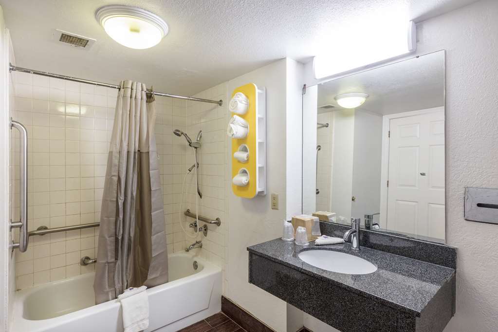 Motel 6 Knoxville TN - photo 22