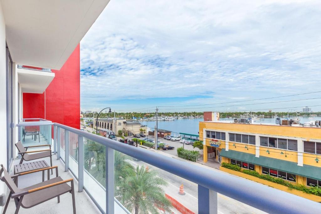 Miami Hollywood Beach at Costa Hollywood 4 guests by AmmosVR - photo 6