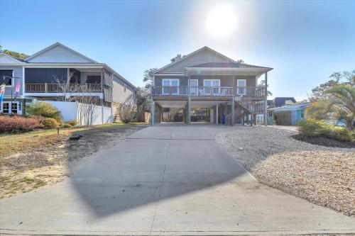 All Summer Long by Oak Island Accommodations - photo 24