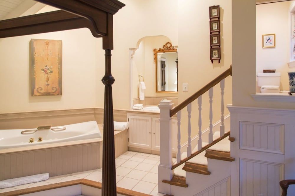 Inn at Stone Manor - photo 6