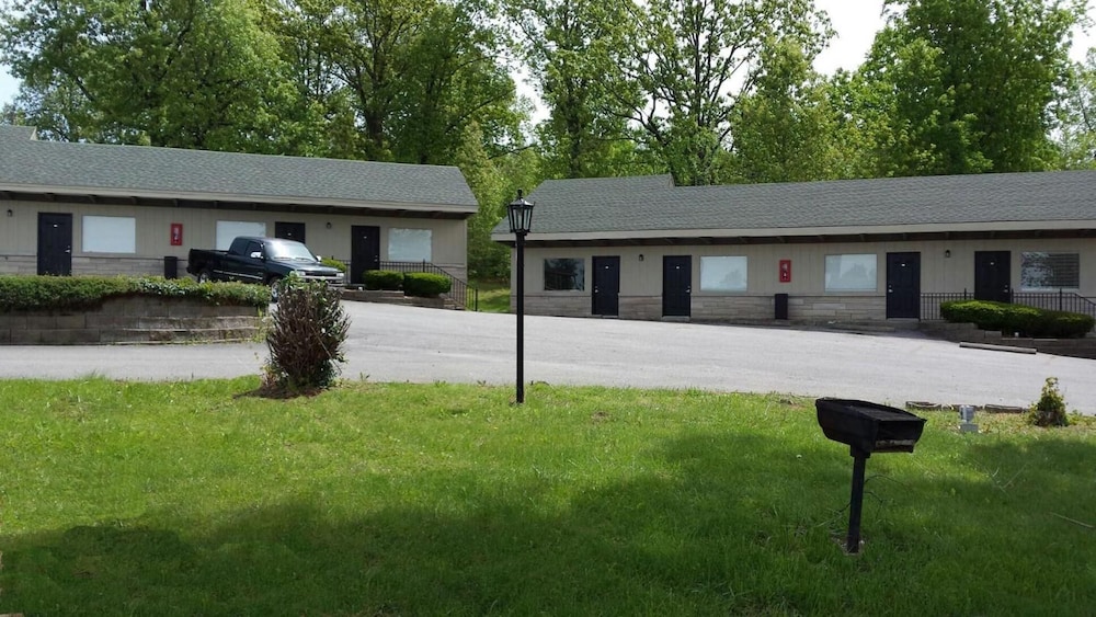 Kentucky Lake Inn - photo 18