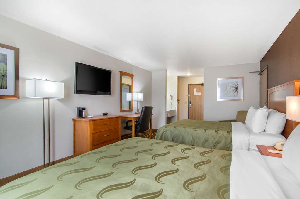 Quality Inn Kearney Liberty - photo 13