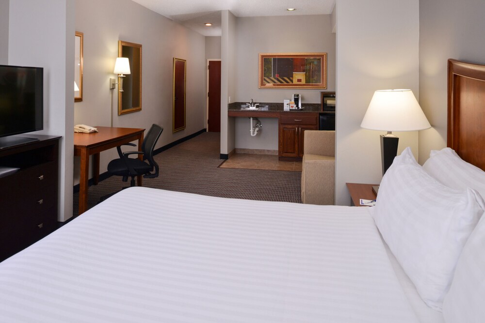 Spark by Hilton North Little Rock - photo 17