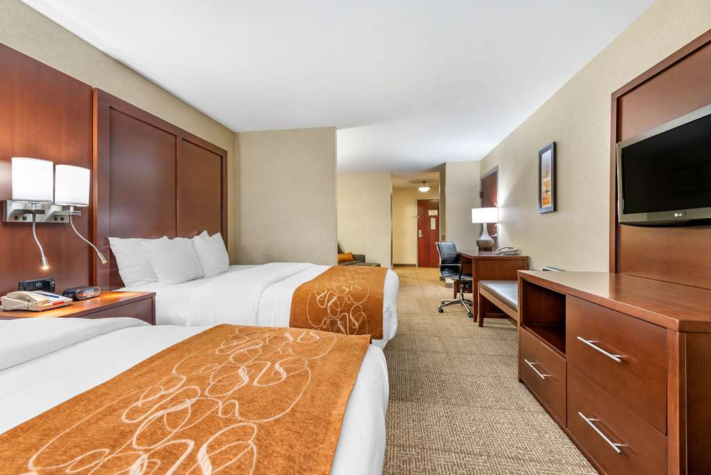 Comfort Suites Elkhart South - photo 22