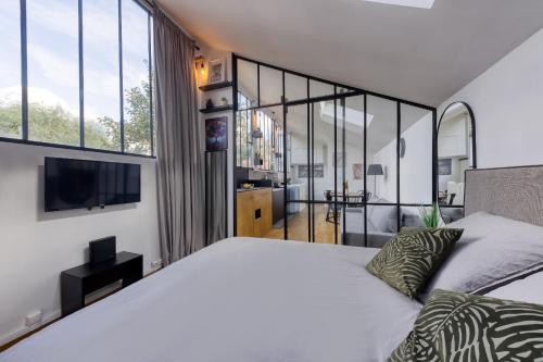 Le Cosy Proche Paris a 5 Min Metro & 10 Min Rer a in Montreuil, France