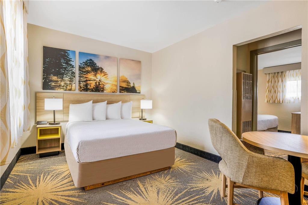 Days Inn by Wyndham Cortez - photo 36