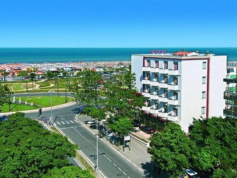 Hotel Alpen - last minute hotel in Rimini
