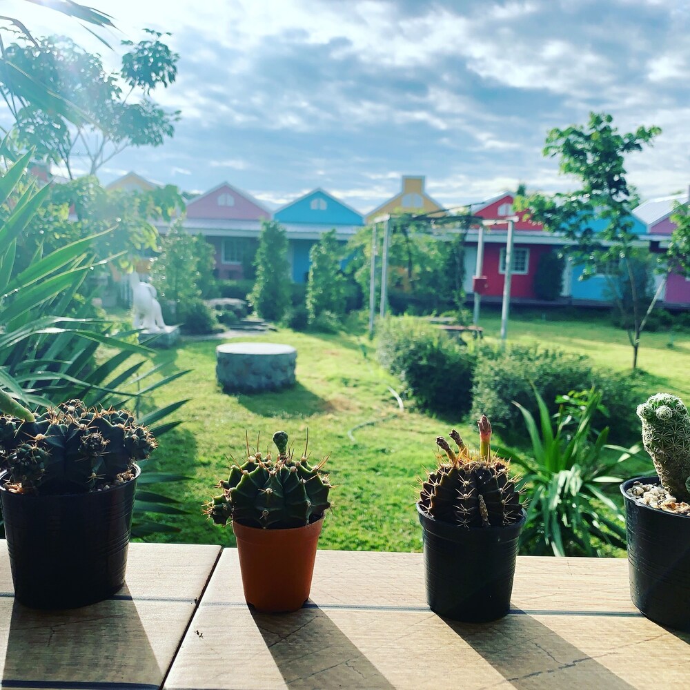 Jasmine Resort - last minute hotel in Khu Mueang