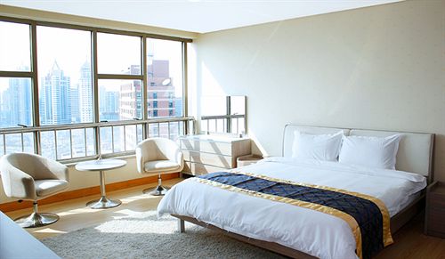 Qingdao Tujia Sweetome Vacation Rentals Xingyuan Branch — 4-Star Luxury Hotel in Qingdao, People's Republic of China