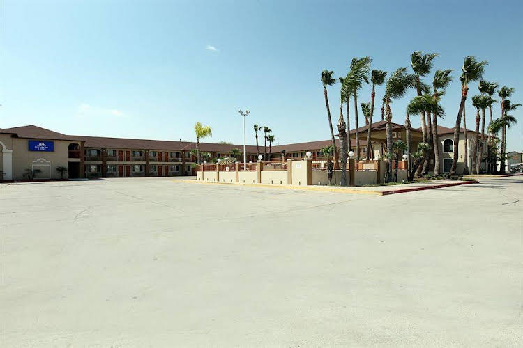 Texas Inn & Suites - photo 3